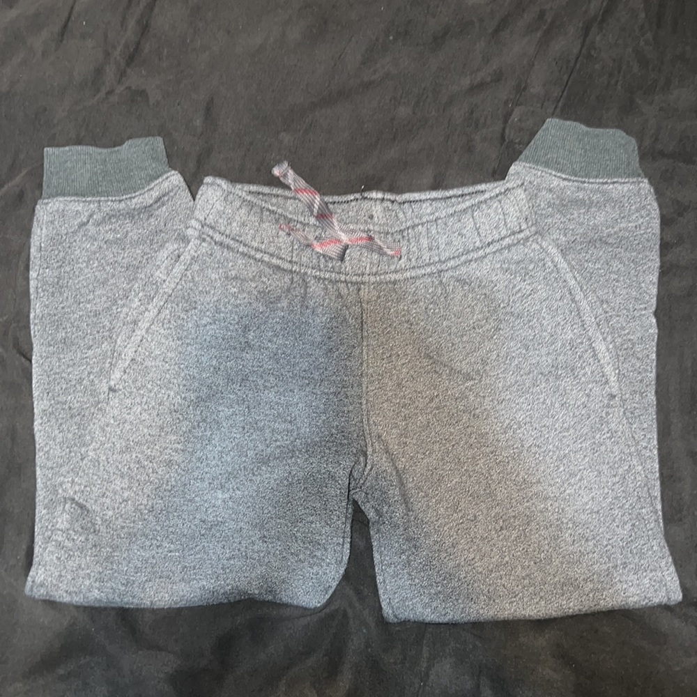 CAT & JACK KID BOY YOUTH CHARCOAL GRAY JOGGER SWEATPANTS